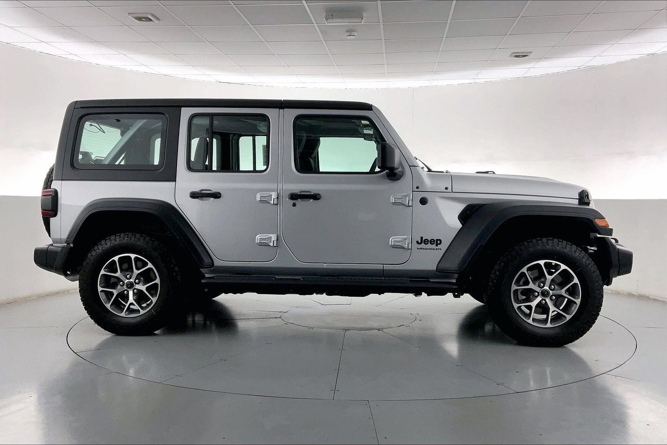 Jeep Wrangler Sahara Plus Unlimited | 1 year free warranty | 0 Down Payment