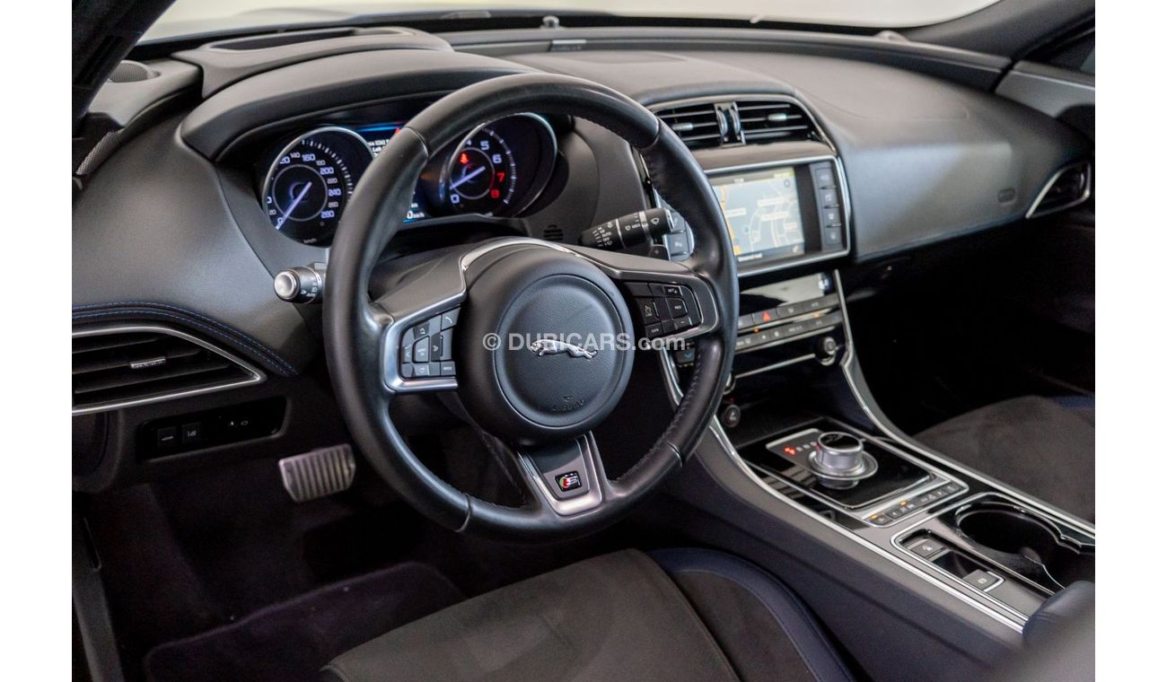 Jaguar XE 2016 Jaguar XES 3.0L V6 / Full-Service History