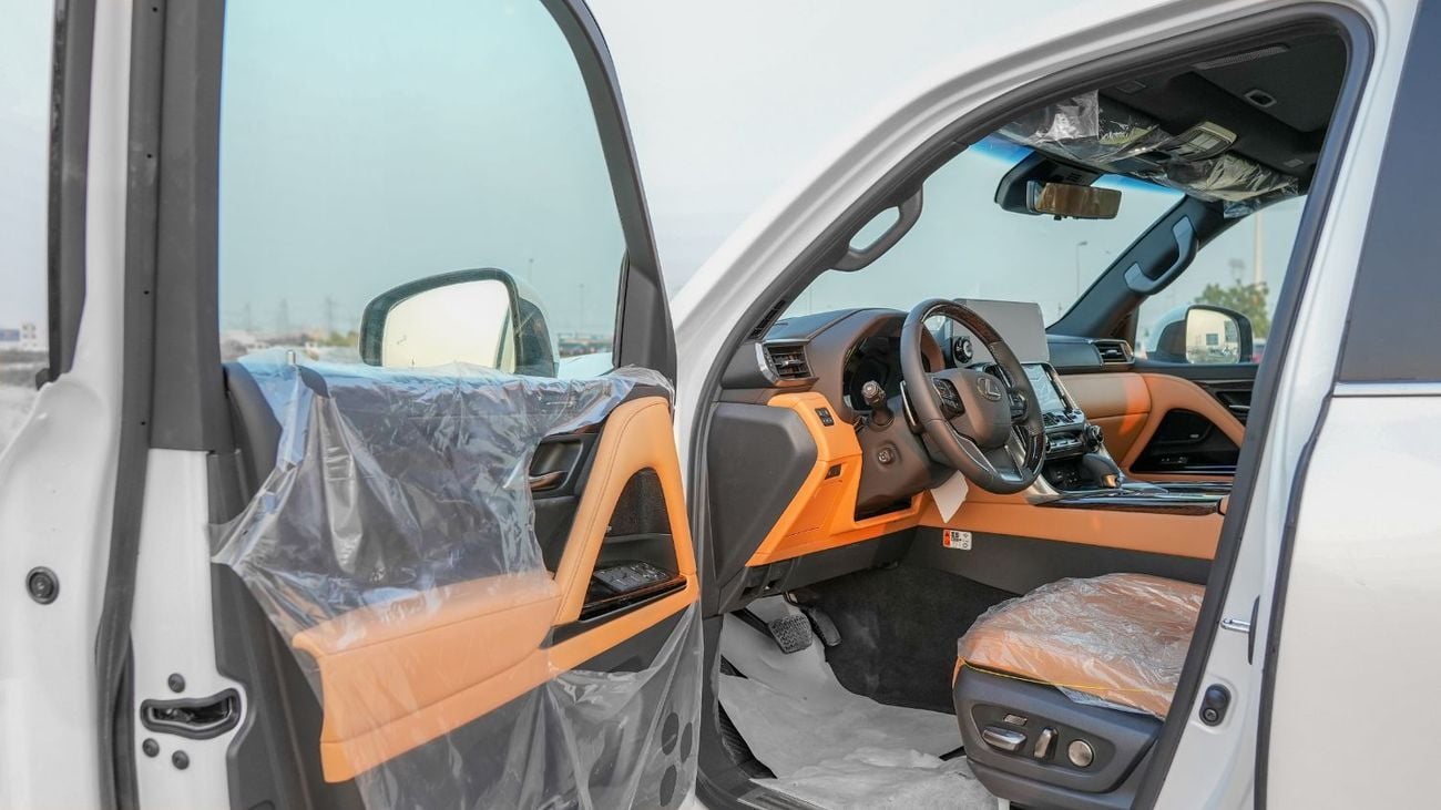 Lexus LX 700h 2025 Lexus LX700h Signature 3.5L AT Hybrid (White) 5 Seats