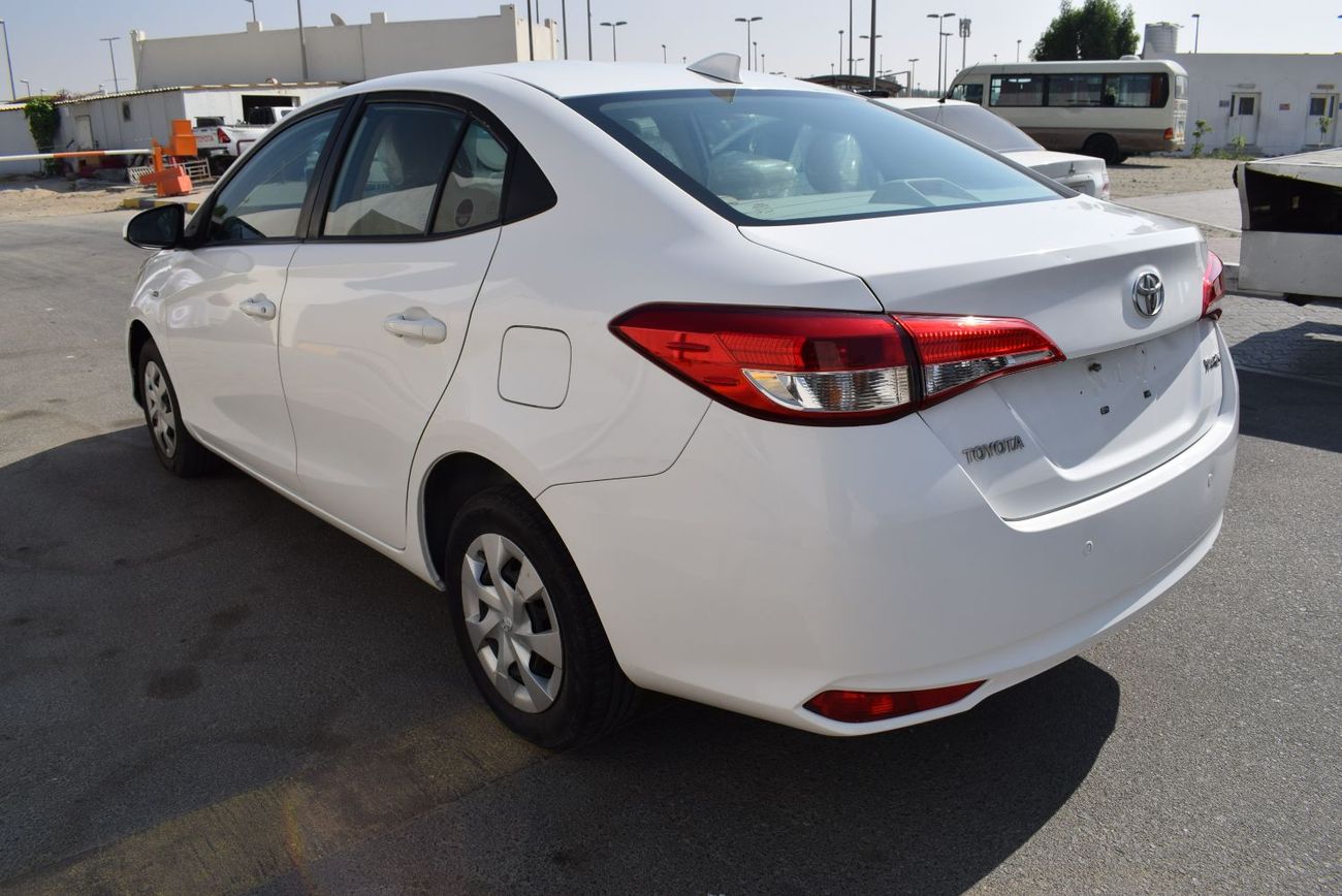 تويوتا يارس 