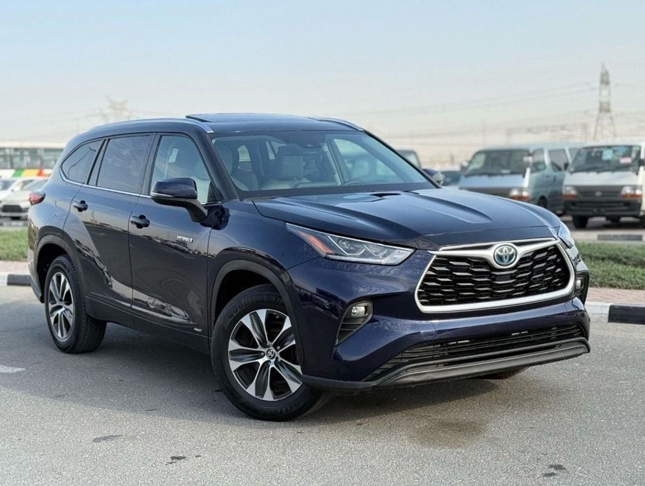 تويوتا هايلاندر Hybrid XLE leather, sunroof