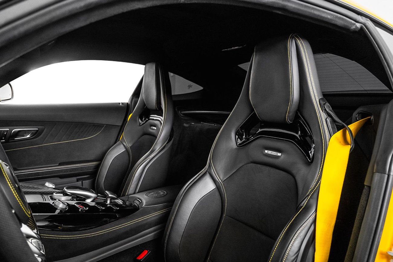 مرسيدس بنز AMG GTR 