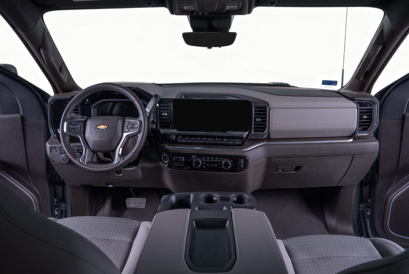 Chevrolet Silverado 2500 CREW/CAB 6.6 2500HD Z71 OFFROAD PACKAGE GCC SPECS 2025MODEL