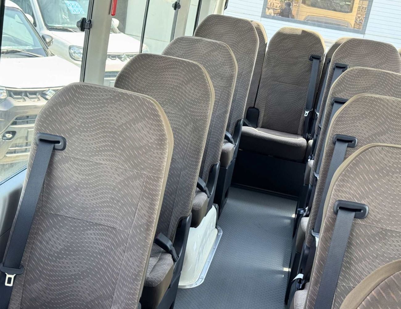 Toyota Coaster 4.2L V6 DIESEL 23 STR 4.2L V6 DIESEL | 23 STR M/T | AUTO FOLDING DOOR | REAR SEATS BELT (CODE # COD42A)