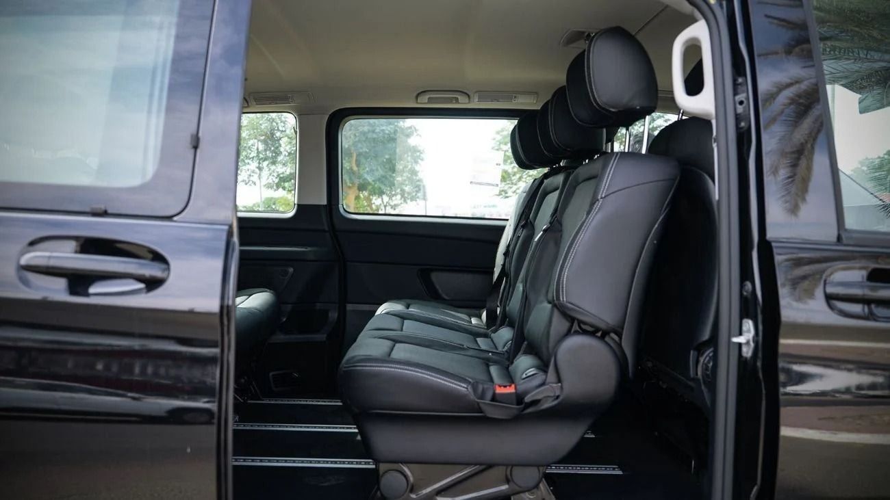 Mercedes-Benz V 300 2025 Mercedes-Benz V300 Extra Long (6 + 2 Seating) 2.0L 4-Cyl Petrol A/T RWD 4x2 Export Only