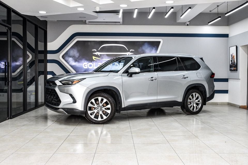Toyota Grand Highlander s While specific