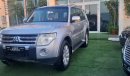 Mitsubishi Pajero Gulf No. 2 without accidents, cruise control, wood control, alloy wheels, rear wing sensors, electri