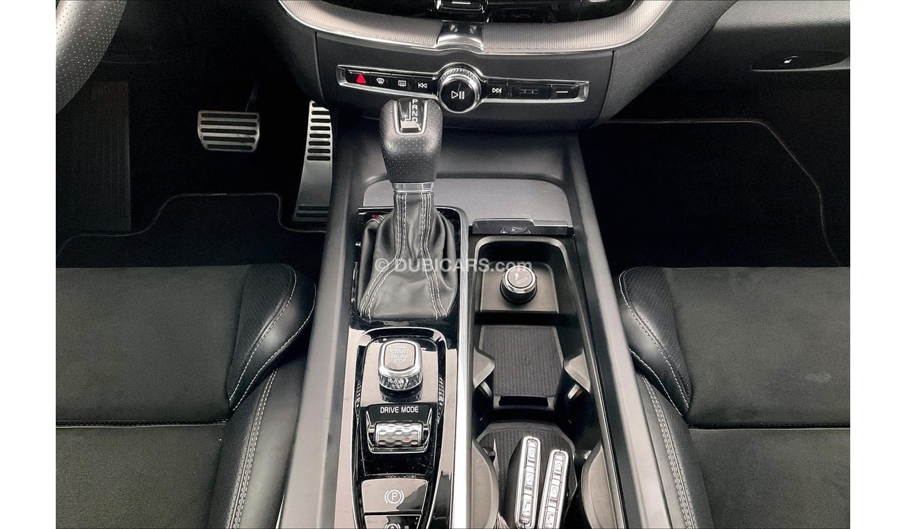 Volvo XC60 T5 R Design