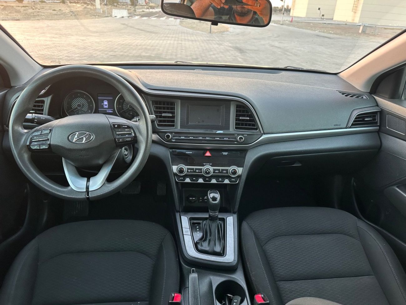 Hyundai Elantra GL 2.0L MODEL 2020 Car. PERFECT condition inside and outsidee
