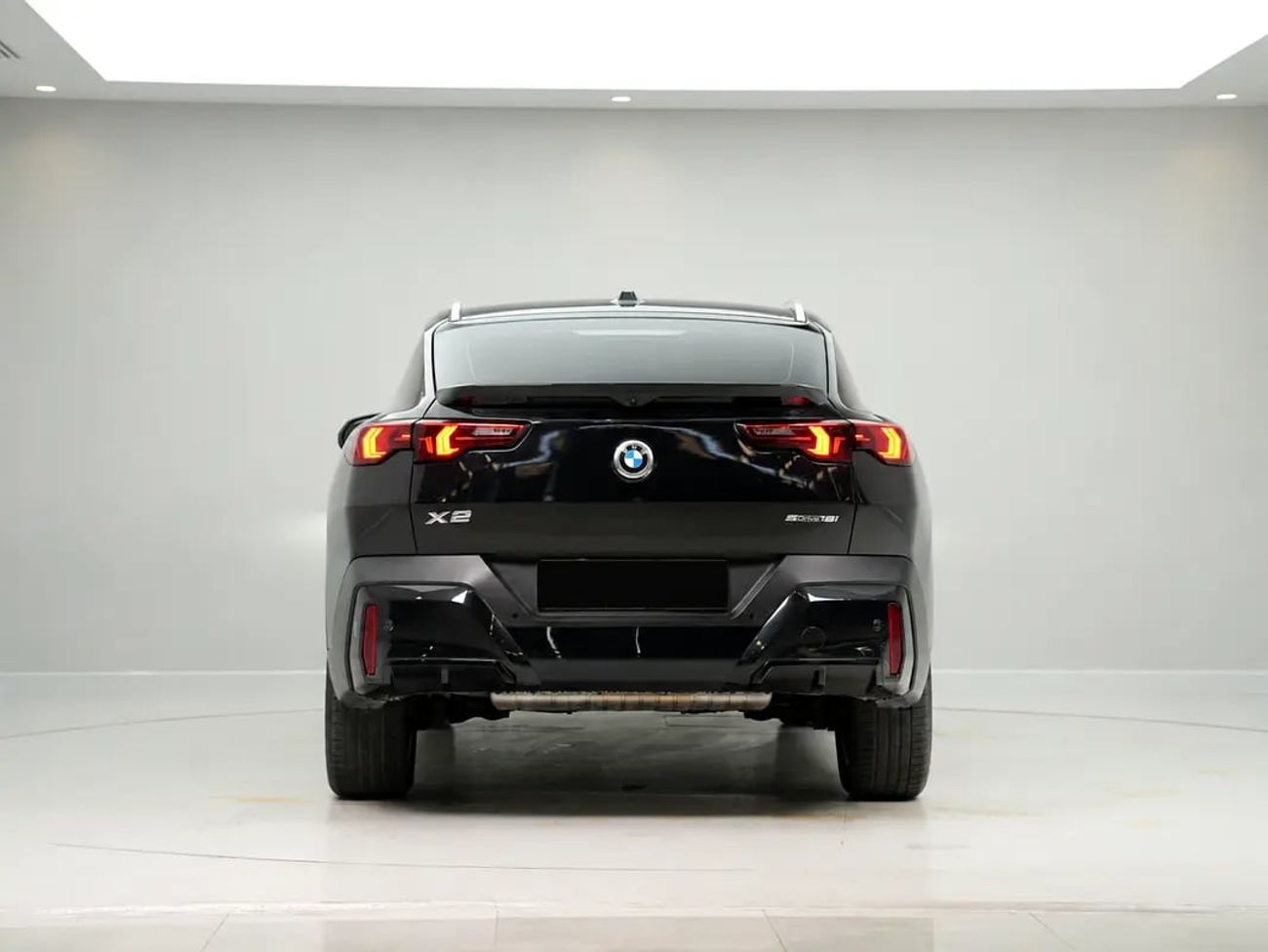 بي أم دبليو X2 XDRIVE20I M SPORT GCC Specs, LOW Mileage sDrive20i