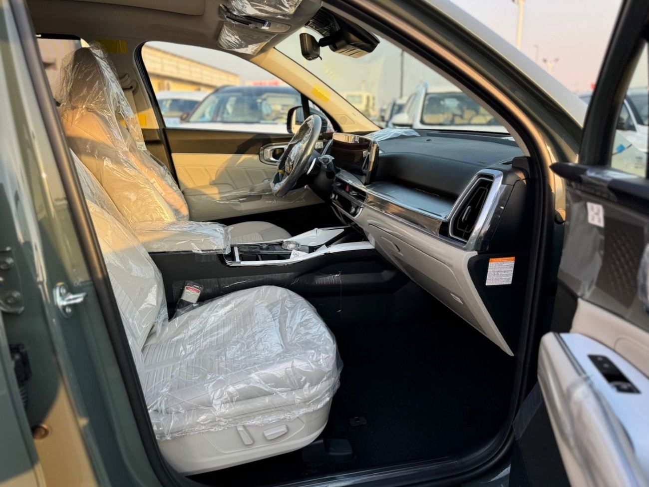 Kia Sorento KIA SORENTO 1.6L (HYBRID) - 2025 MODEL -MID OPTION