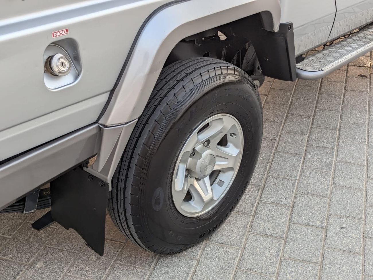 تويوتا لاند كروزر بيك آب Double Cabin 4.5L