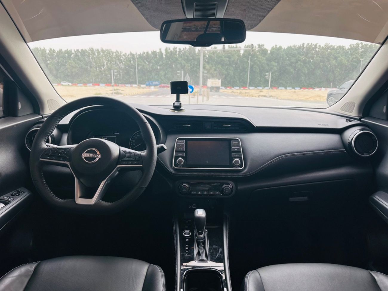 نيسان كيكس موديل 2024 حاله ممتازه من الداخل والخارج فل مواصفات بصمه