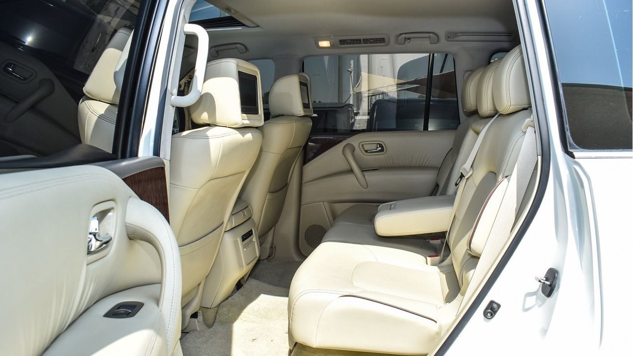 Nissan Patrol SE With Platinum kit