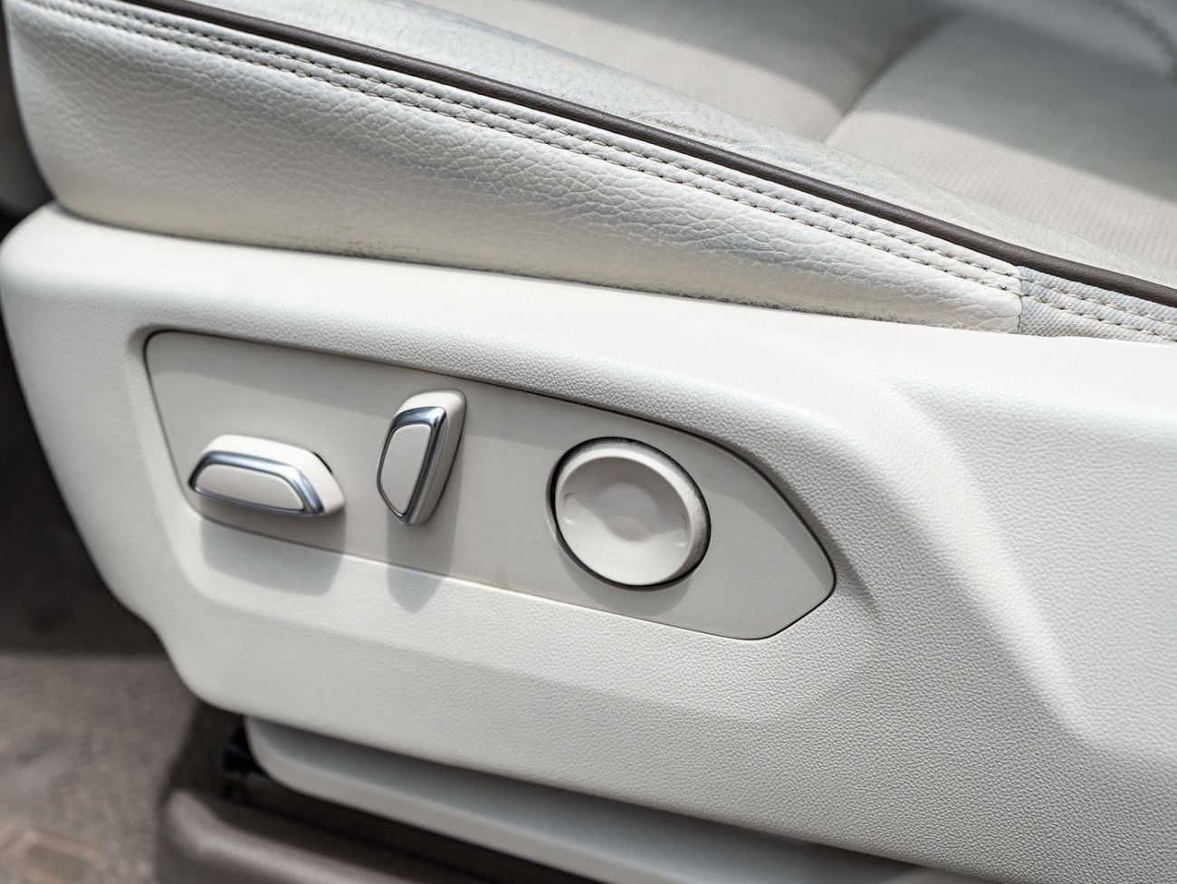 GMC Yukon DENALI, миниатюра 13