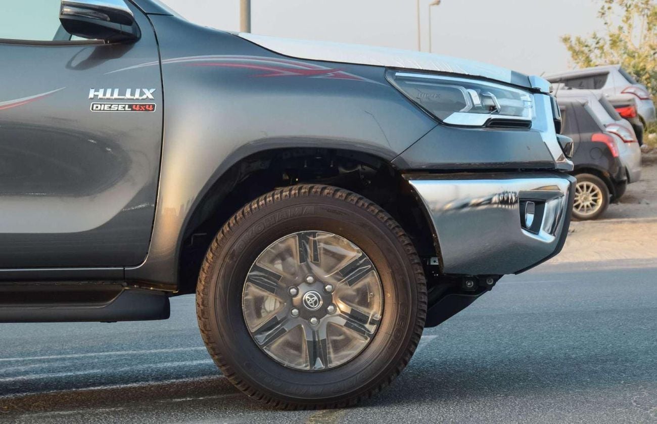 تويوتا هيلوكس SR5 2.4L 4WD DIESEL PICKUP 2026