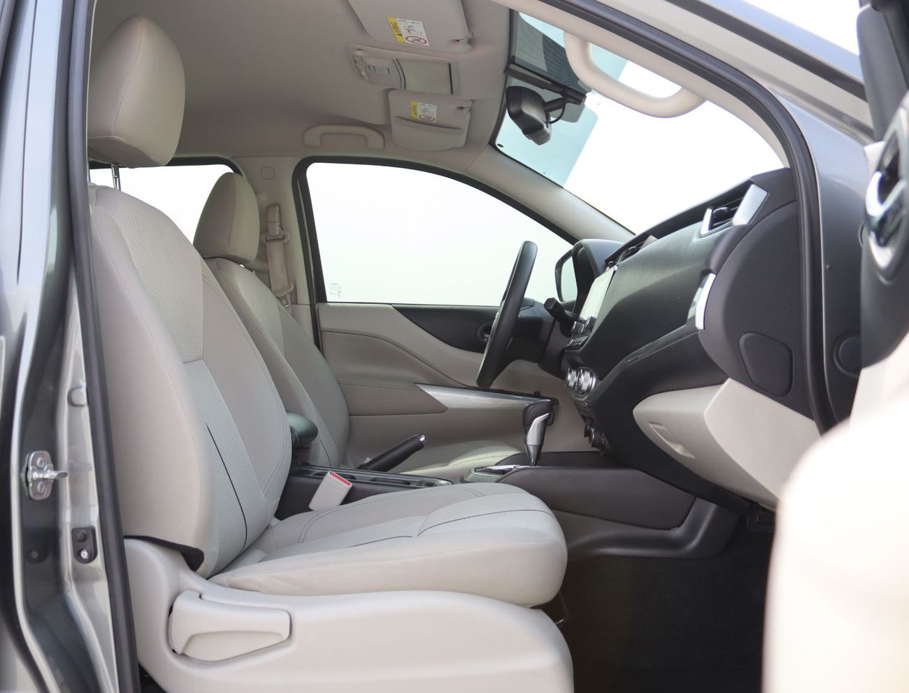 نيسان إكستيرا نيسان إكستيرا- 2022 - خليجى - محرك 2.5L - بدون حوادث - تيتانيوم - 4WD -بحاله ممتازه