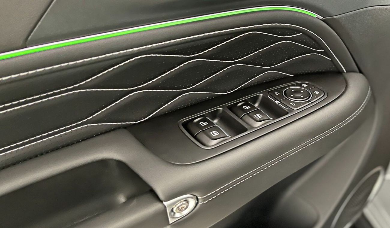 Tank 300 Challenger 2.0T 2L-4CYL 252 horsepower L4 9-speed manual transmission