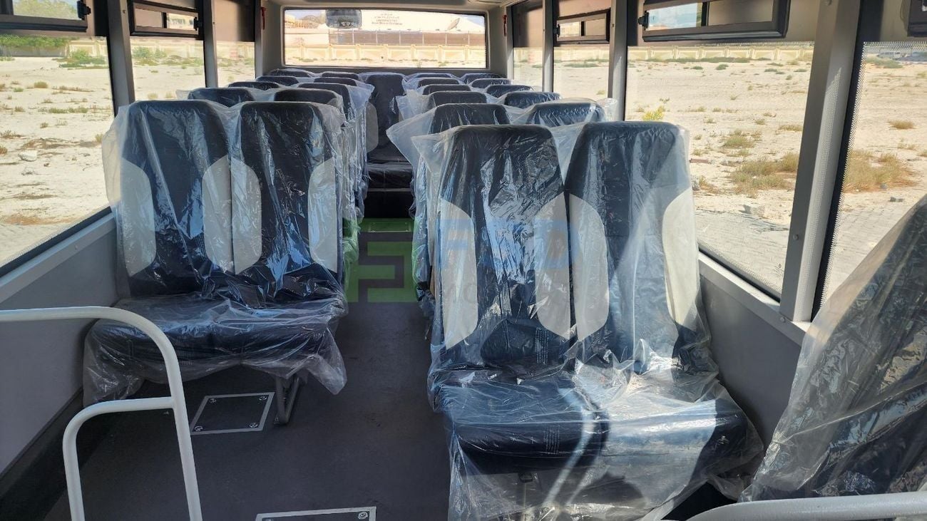 Ashok Leyland Gazl Ashok Leyland Gazl Mini Bus 2.7L 2WD M/T MY-2026