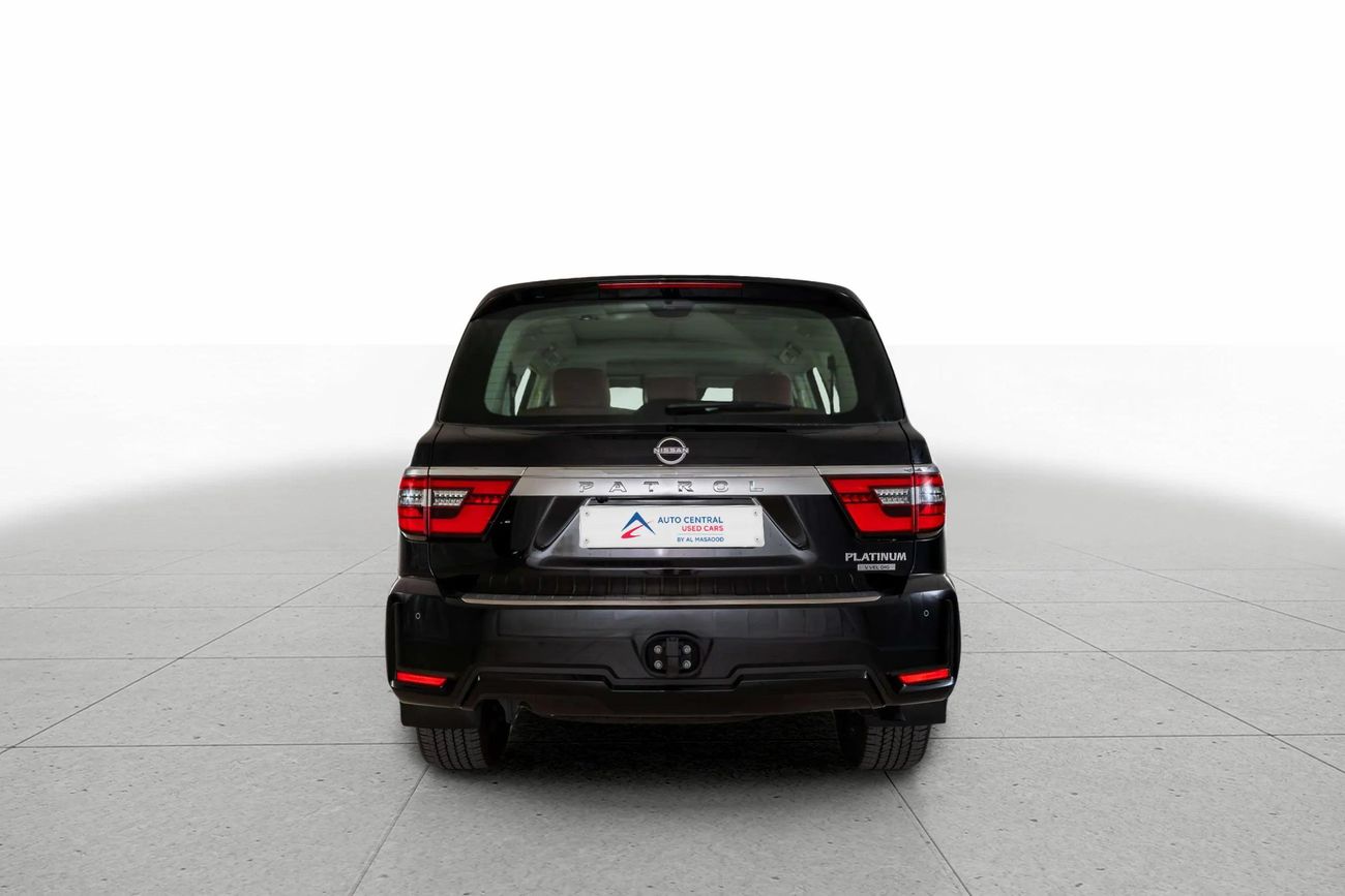 Nissan Patrol LE Platinum City 5.6L LE PLATINUM CITY 5.6