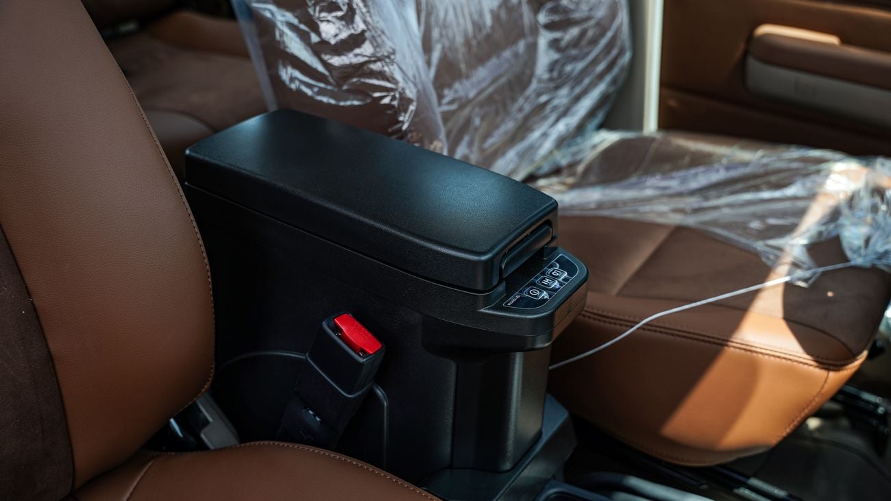 تويوتا لاند كروزر بيك آب