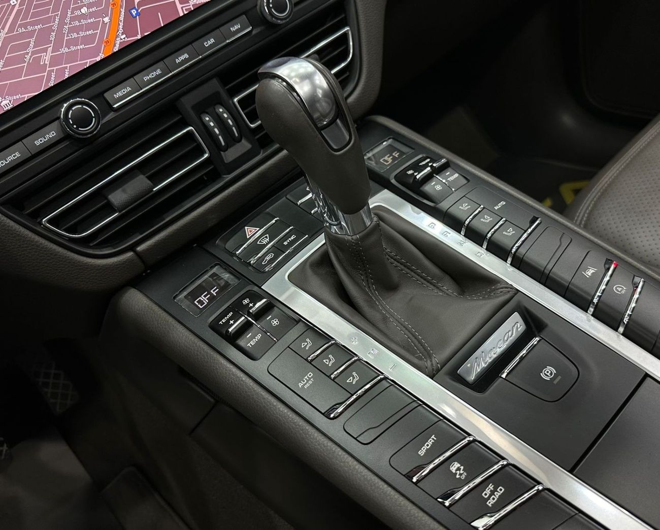 بورش ماكان std