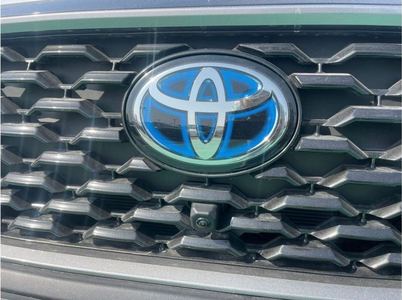 تويوتا كورولا كروس NEW 2023 TOYOTA COROLLA CROSS 2.0L FULL OPTION