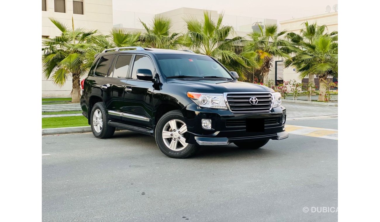 Toyota Land Cruiser LAND CRUISER GXR TOP  || GCC || 4.0 V6 || 4WD || Low Mileage || Very Well Maintained