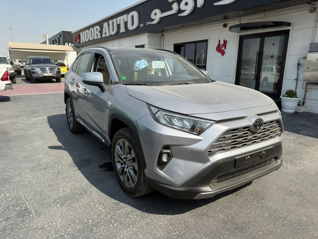 تويوتا راف ٤ 2.5 L , Full option , petrol