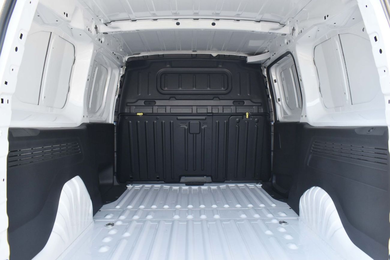 Peugeot Partner Peugeot Partner van, 1.6L Manual Transmission- 2024