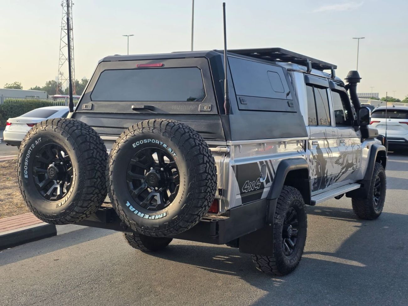 تويوتا لاند كروزر بيك آب -