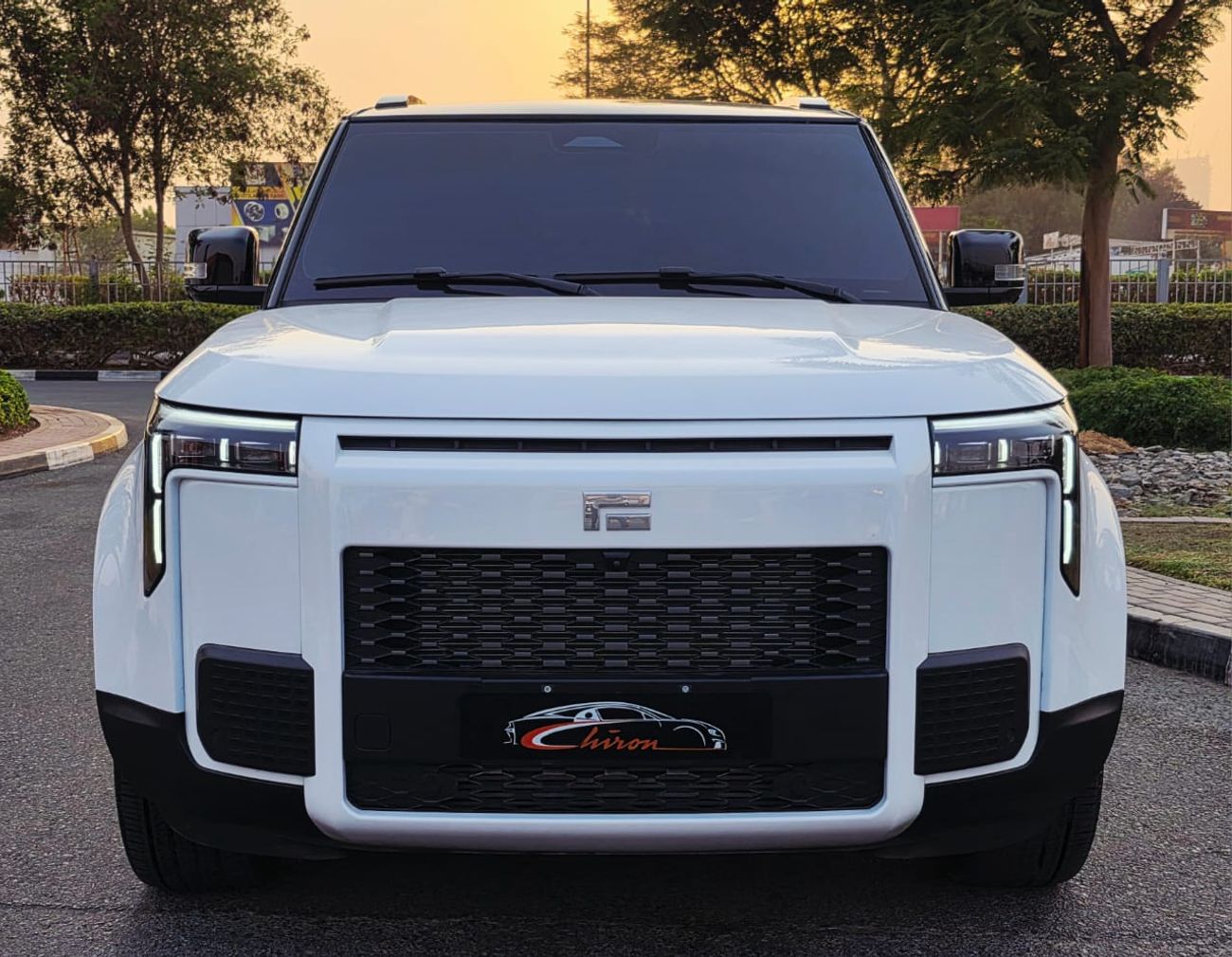 ROX 01 ROX 01 VIP GCC UNDER WARRANTY WITH SERVICE CONTRACT 1.5T 1500CC 18000 KELOMETER 6 SEATS HYBRID