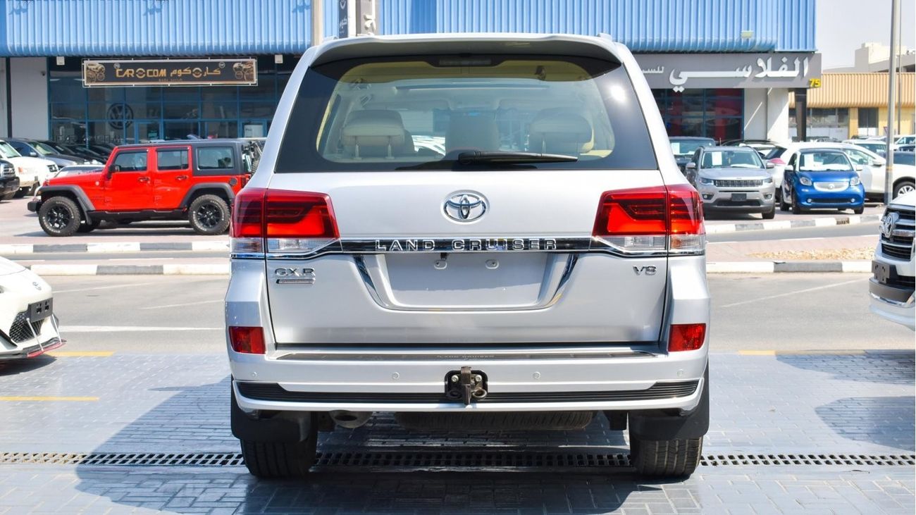 Toyota Land Cruiser GXR Grand Touring V8