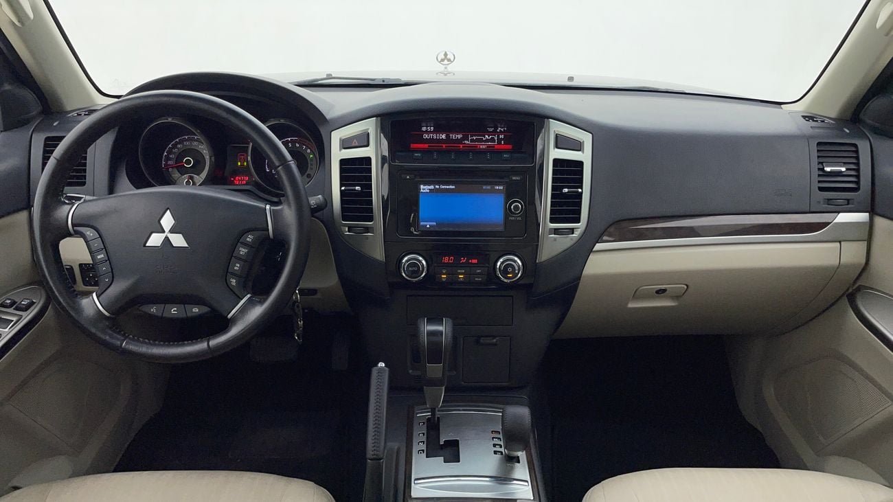 ميتسوبيشي باجيرو 2022 GLS MIDLINE | AED 1100/Month | 0 DP | 30 Day Return | Warranty | Service History