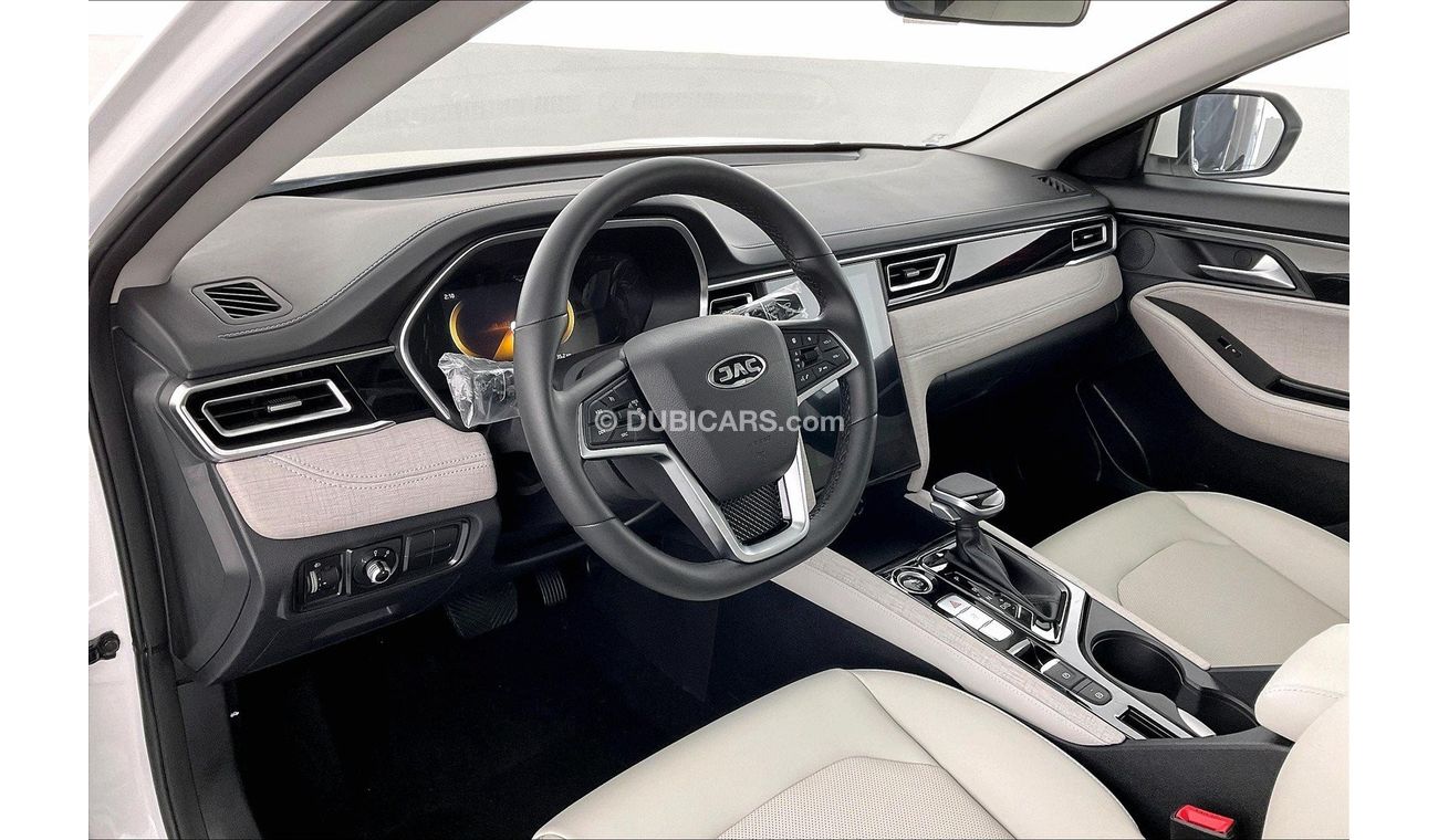 JAC J7 Intelligent | 1 year free warranty | 0 down payment | 7 day return policy