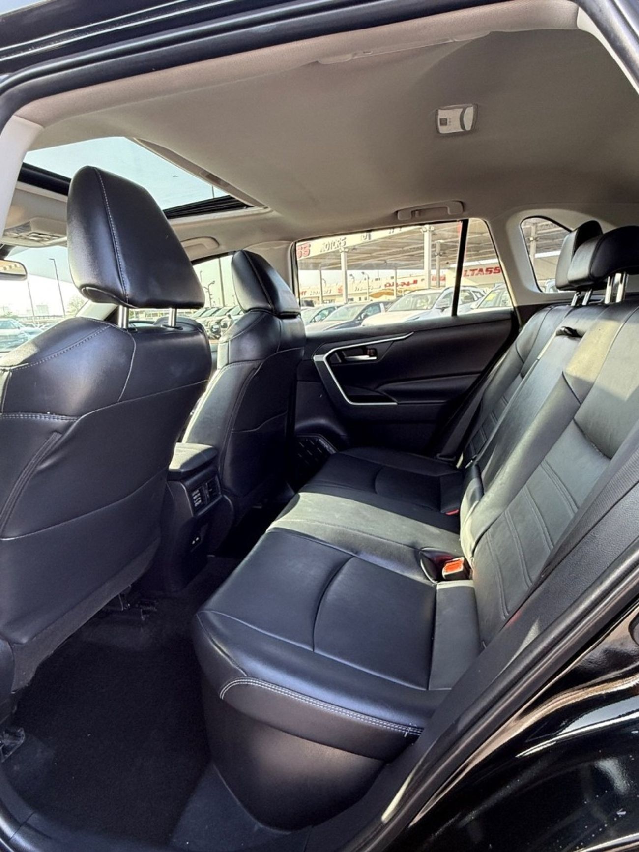 تويوتا راف ٤ RAV4 xle premium Hybrid 4x4