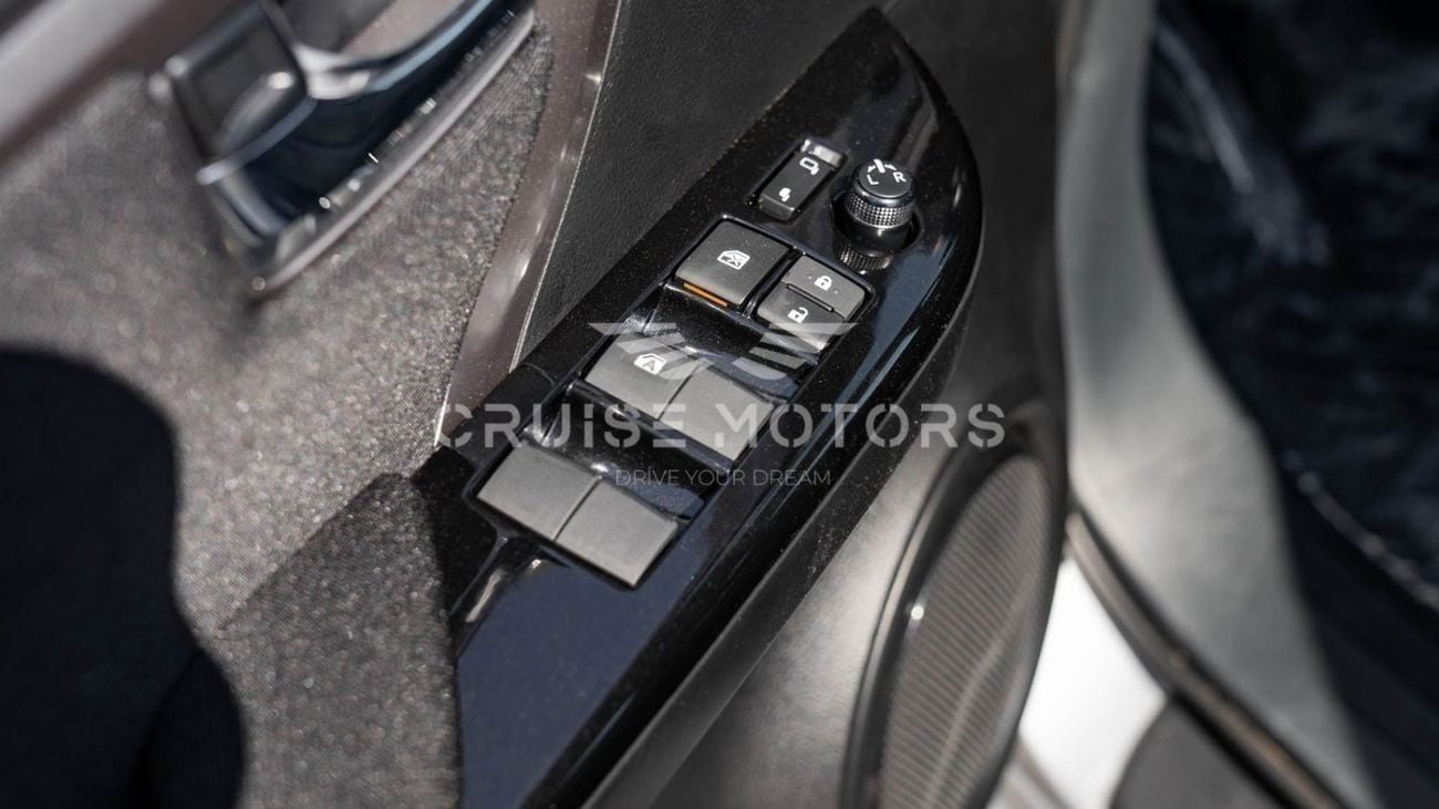 Toyota Fortuner Export Only . Comfort . 2.7L . Automatic . Petrol . Four Wheel Drive . 7 Seats . 5 Doors