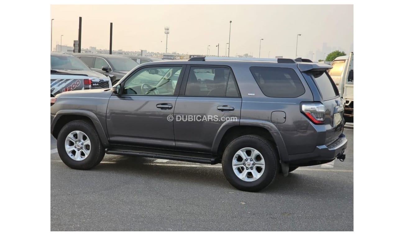 Toyota 4Runner 2021 Toyota 4Runner SR5 Premium 4.0L V6 /