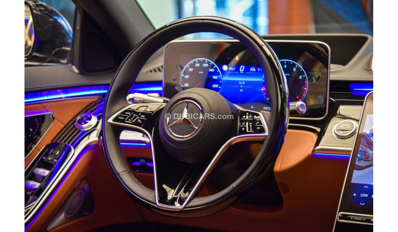 Mercedes-Benz S 500 ✔GCC Specs ✔Exclusive ✔Active Ambient Lights ✔GCC Specs ✔Exclusive ✔Active Ambient Lights