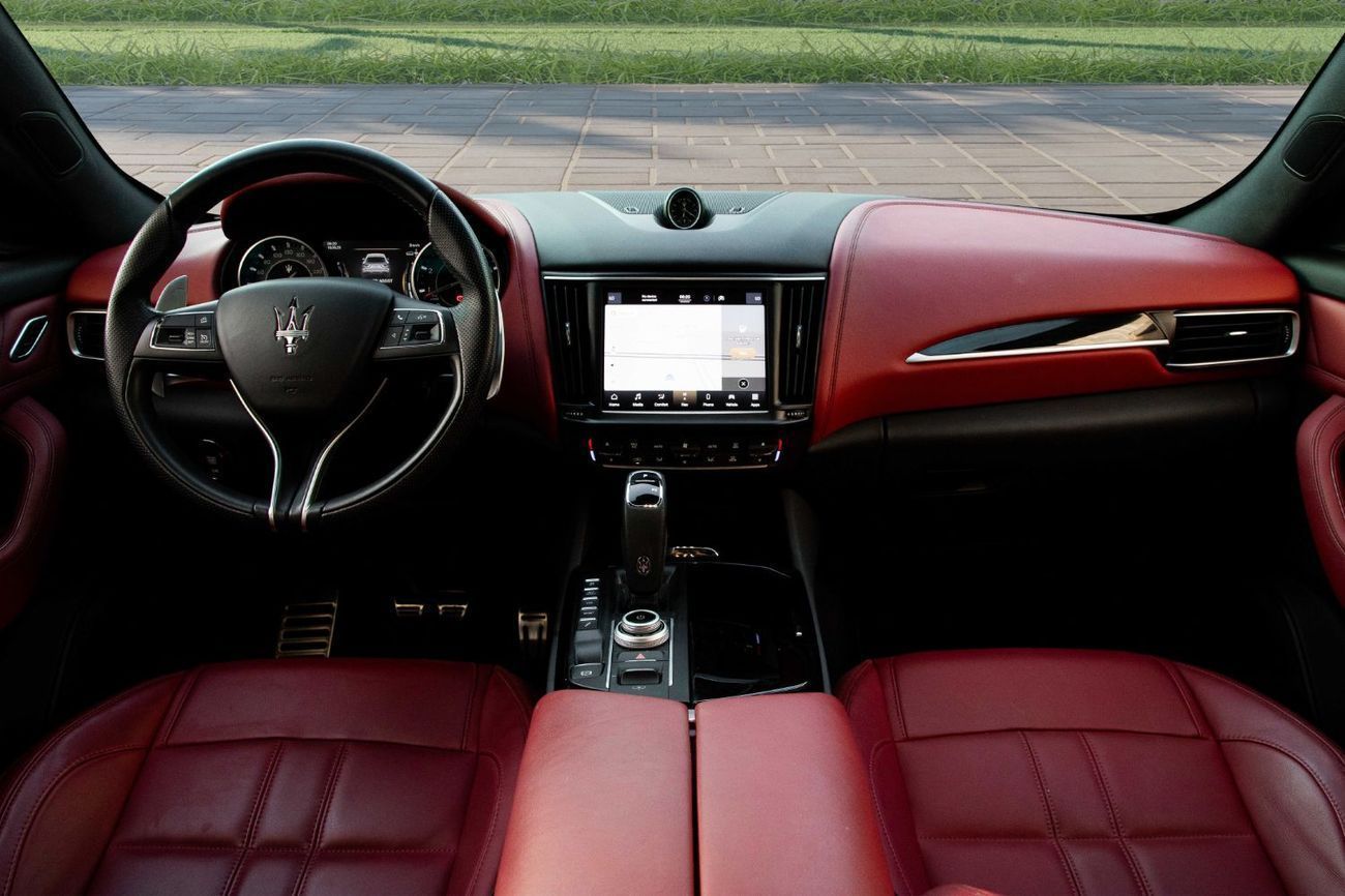 مازيراتي ليفونت Modena | 3,525 P.M | 0% Downpayment | Full Agency History!