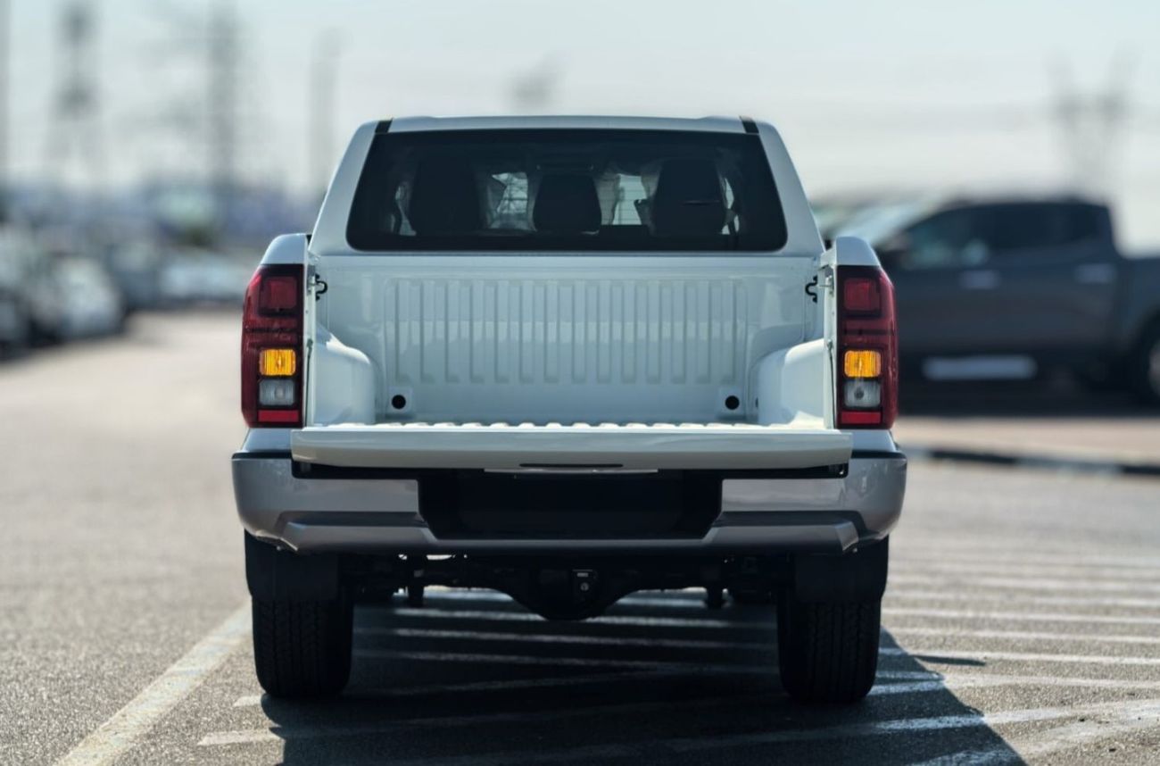 Mitsubishi L200 Sportero 2.4L DSL DC 4WD 6AT Chrome Edition