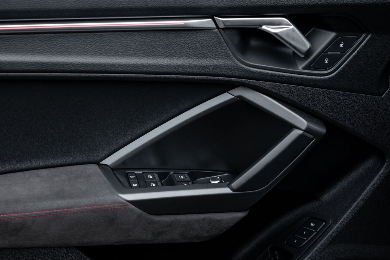 Audi RS Q3 RSQ3 Sportback 2.5 TFSI Quattro S-tronic | 4,093 P.M | 0% Downpayment |  AUDI SERVICE CONTRACT