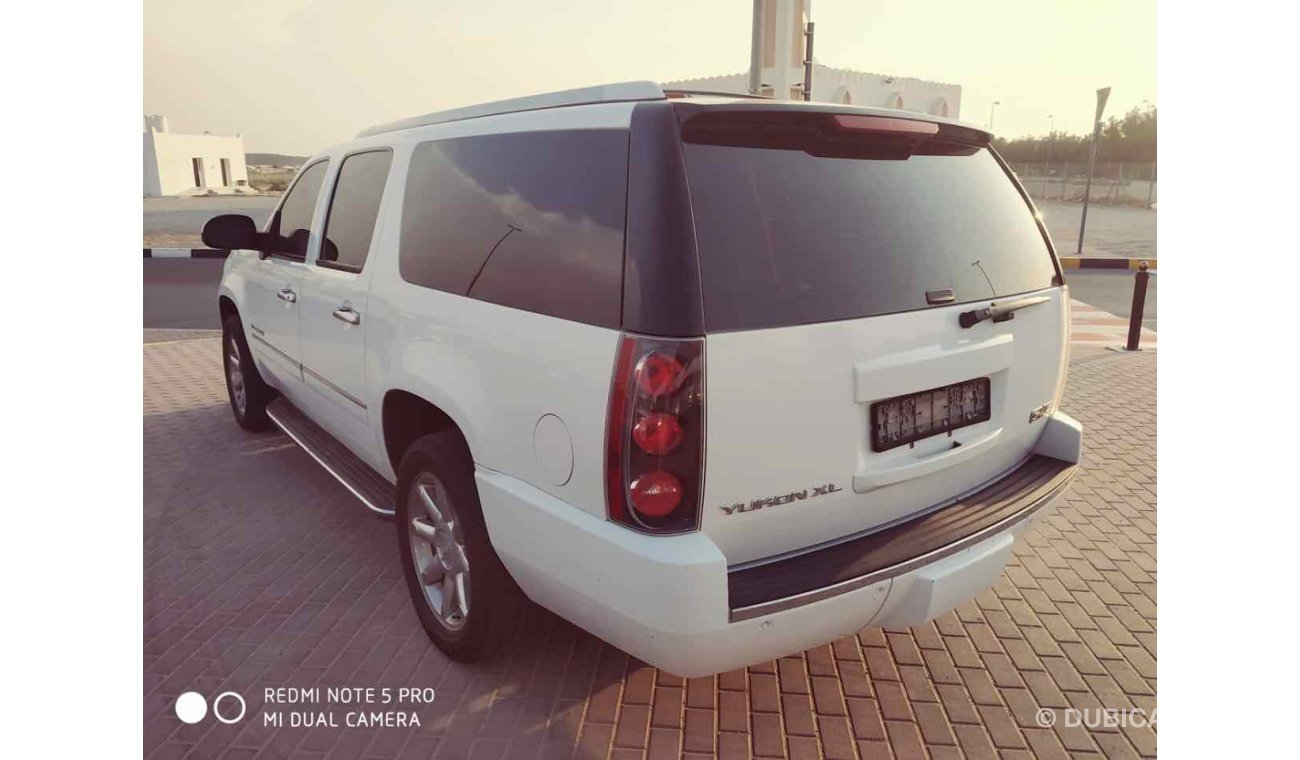 GMC Yukon سياره نظيفه جدا بحاله ممتازه بدون حوادث ضمان شاسيه جير ماكينه صبغة وكاله