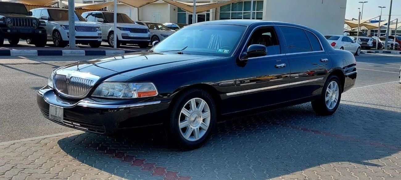 لينكولن تاون كار town car large