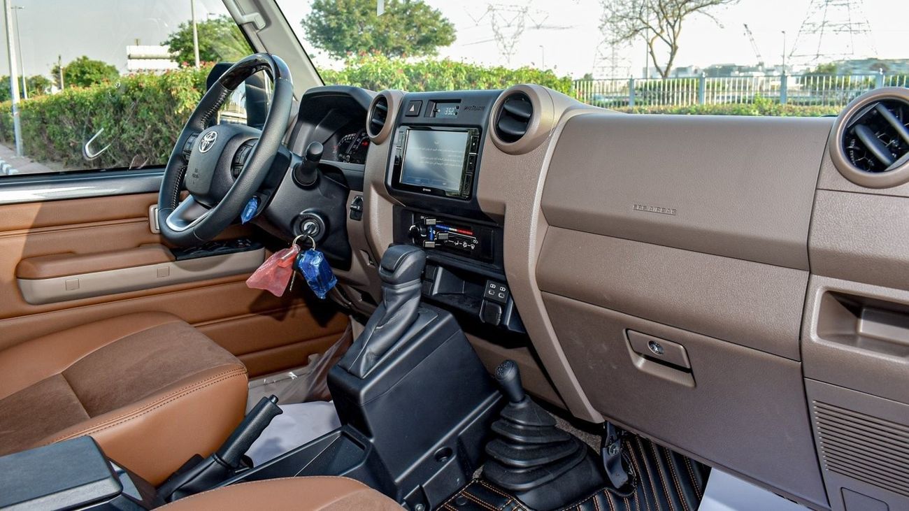 Toyota Land Cruiser 70 LX 4.0L V6 A/T