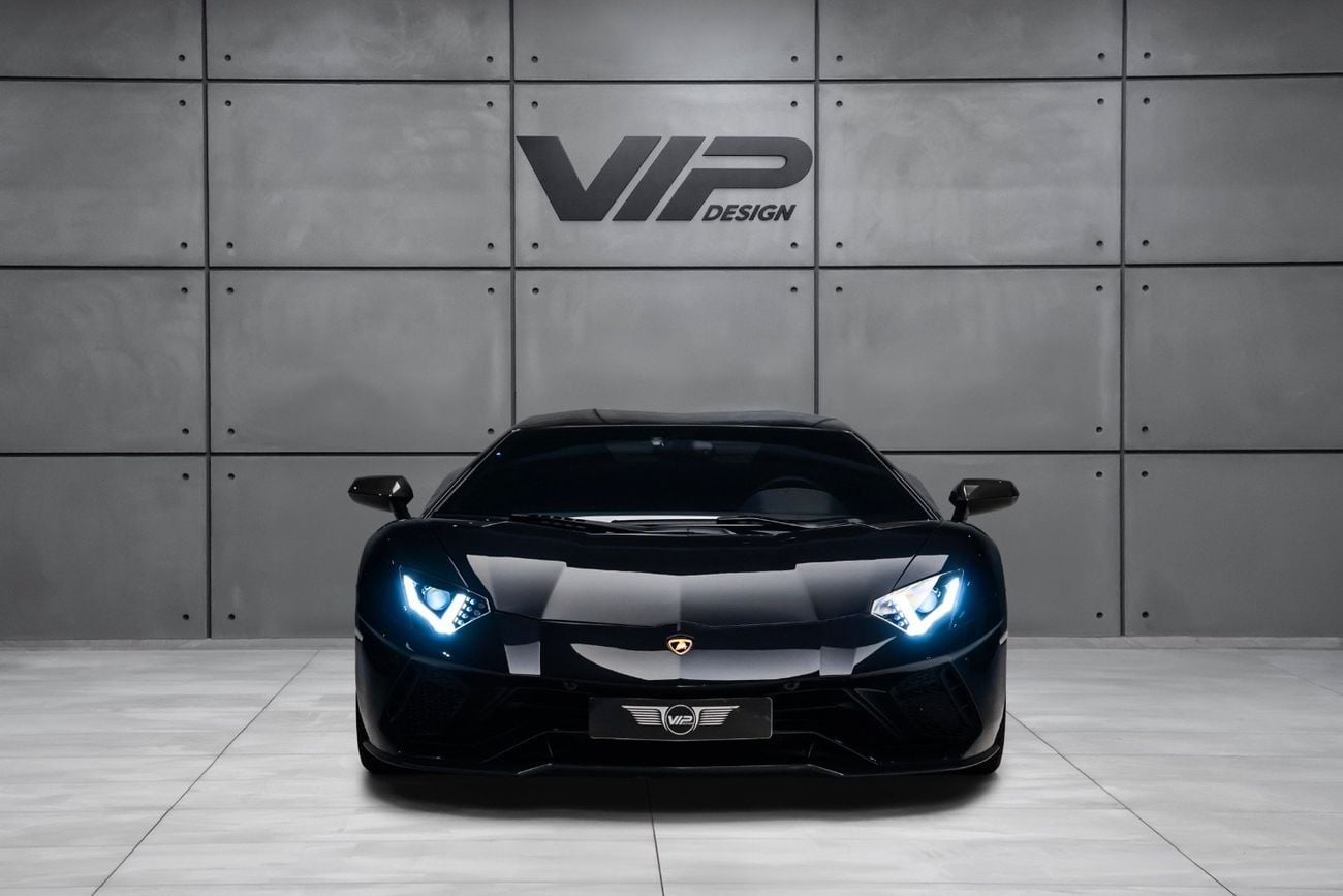 لامبورغيني أفينتادور 6.5L V12