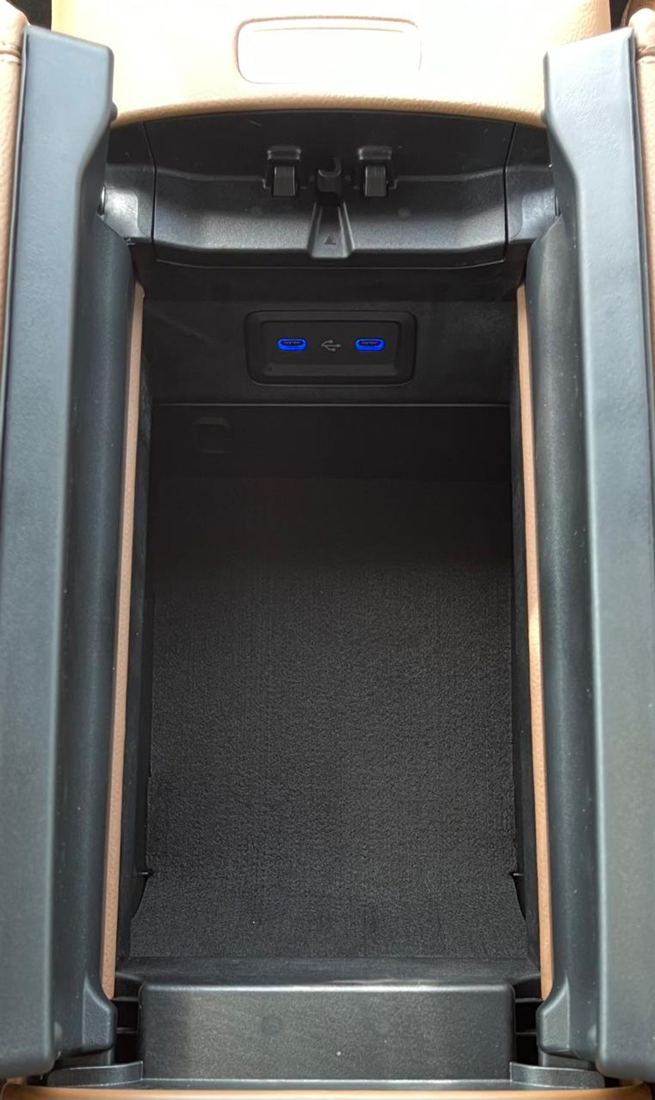 Mercedes-Benz E200 AMG Under warranty 2026 GCC