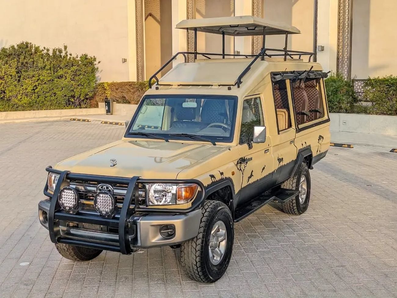 تويوتا لاند كروزر 70 LC 78 Base LAND CRUISER MODIFIED TO SAFARI TRUCK GCC IN EX