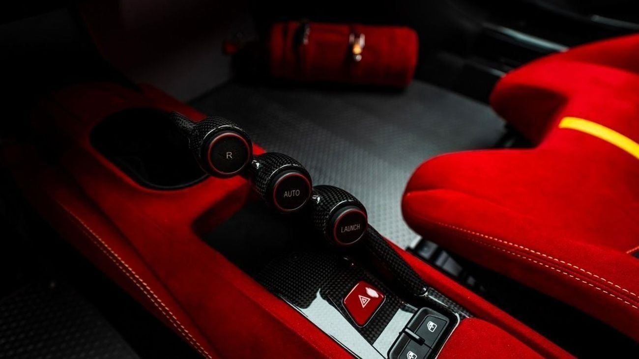 Ferrari 488 Pista - 2019 - GCC - Under Warranty and Service Contract