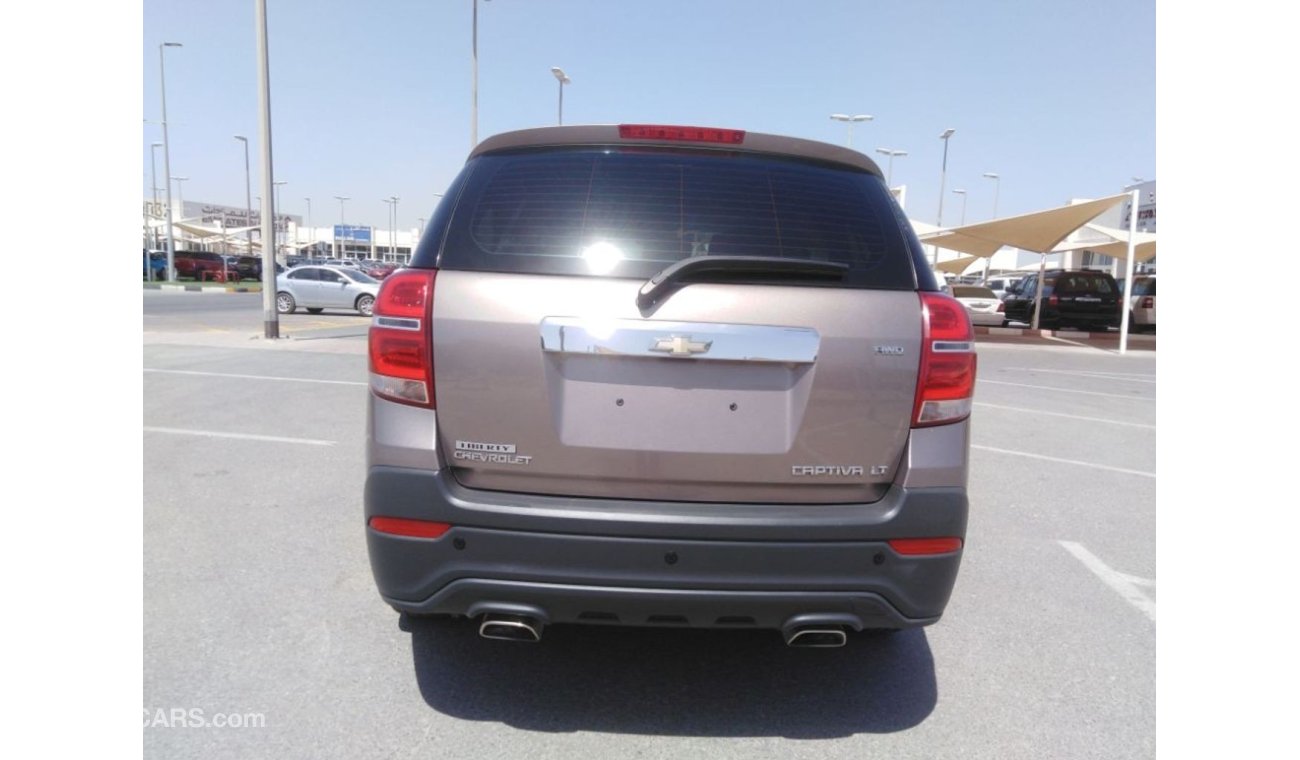 Chevrolet Captiva Chevrolet captiva 2014 gcc very very celen car car